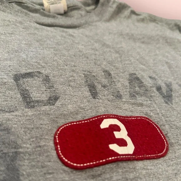 Old Navy Heather Gray Tee with Red Accent - Picture 5 of 8
